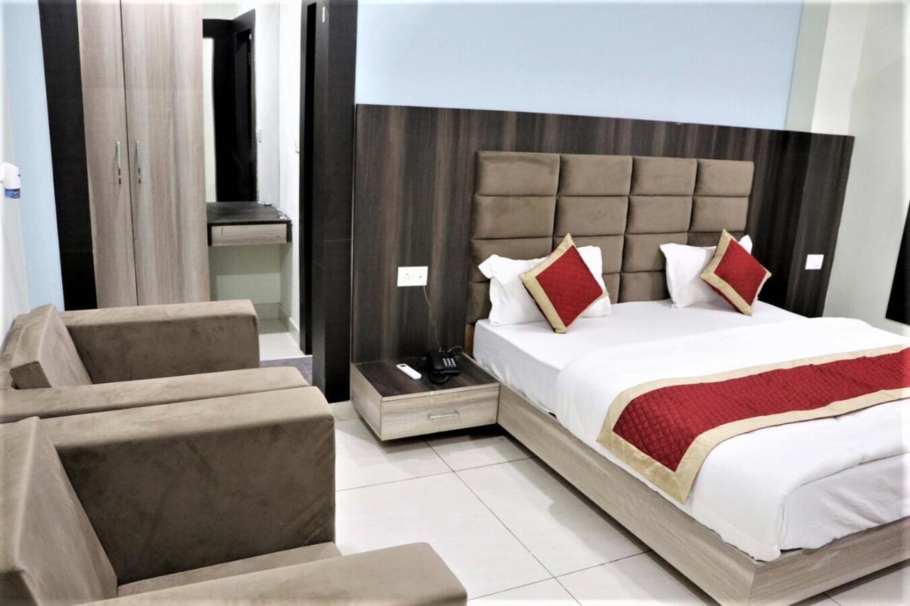 Hotel Blue Pine Haridwār المظهر الخارجي الصورة