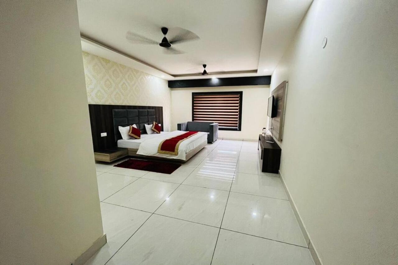 Hotel Blue Pine Haridwār المظهر الخارجي الصورة